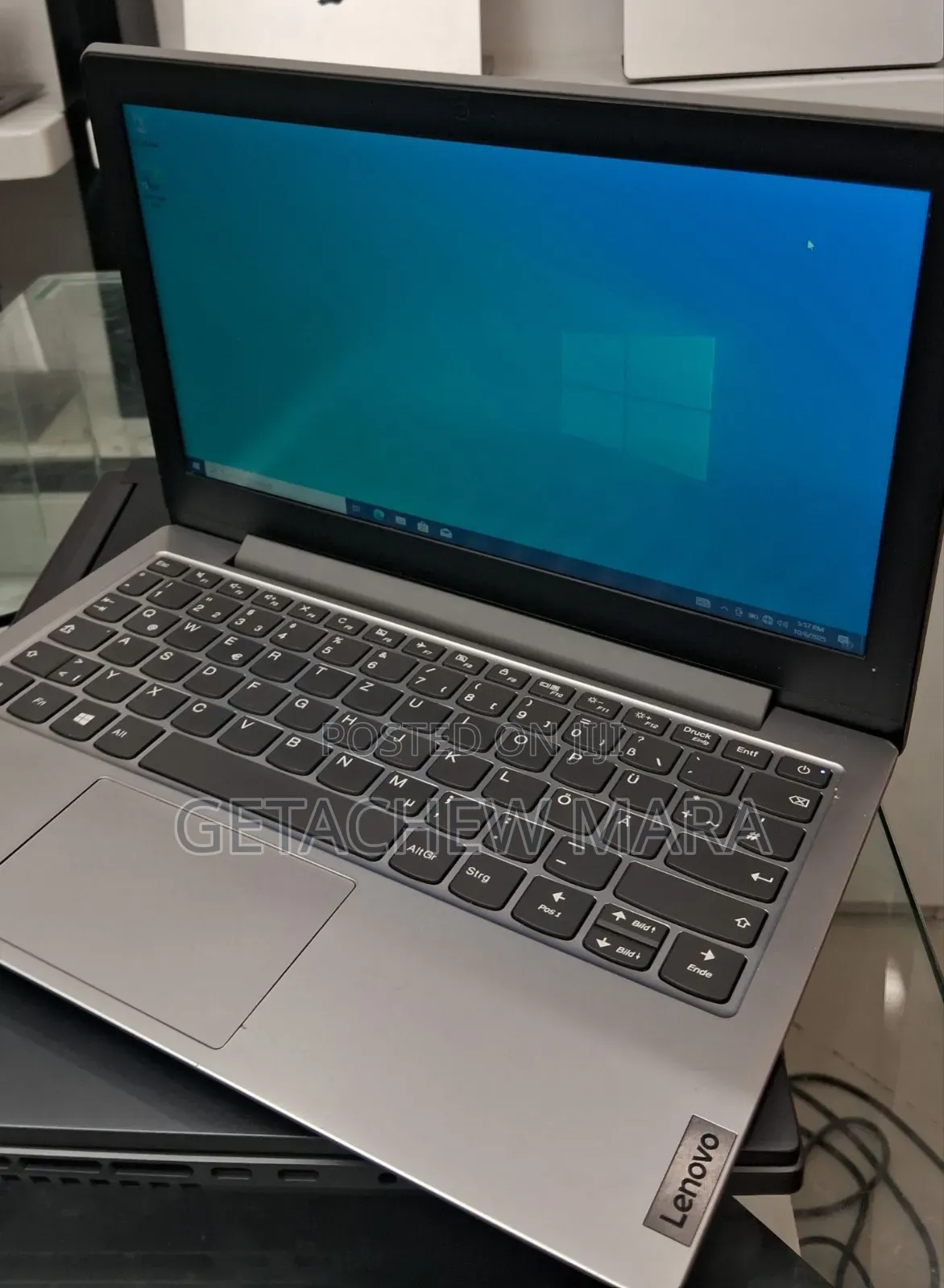 New Laptop Lenovo Ideapad 3 4GB Intel SSD 128GB