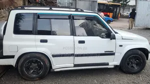 Suzuki Vitara 1991 White