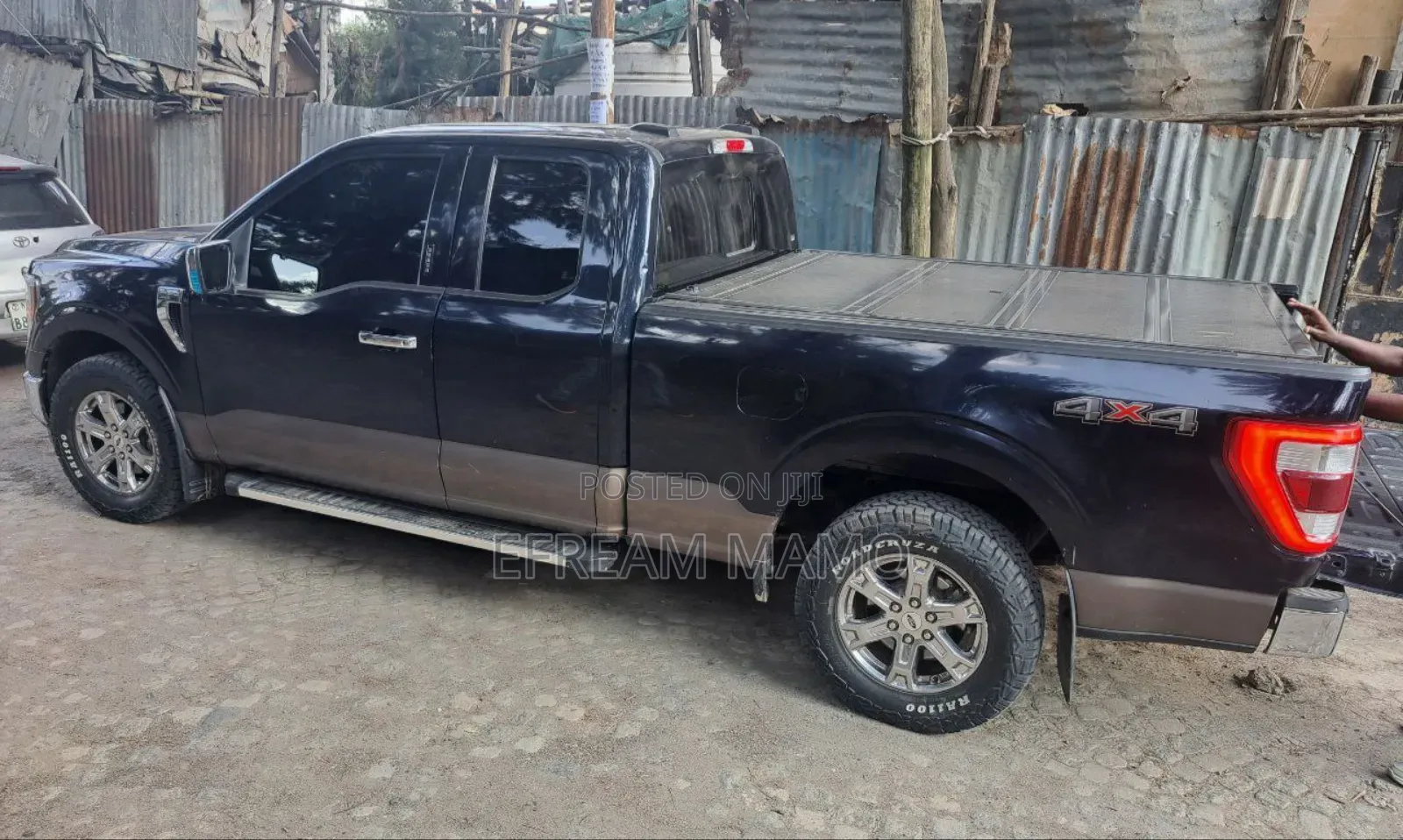 Ford F-150 2022 Black