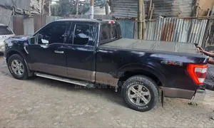 Ford F-150 2022 Black
