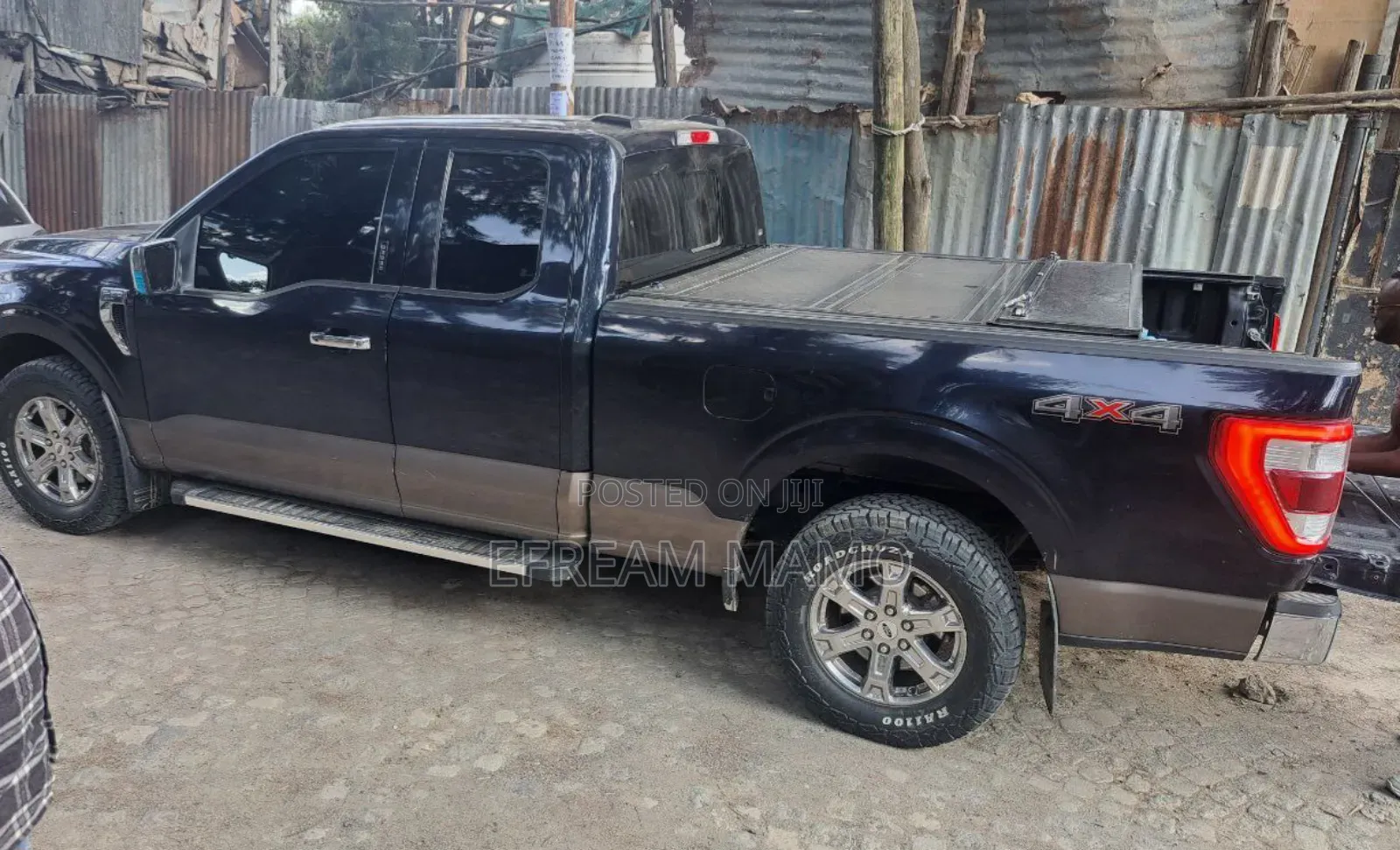 Ford F-150 2022 Black