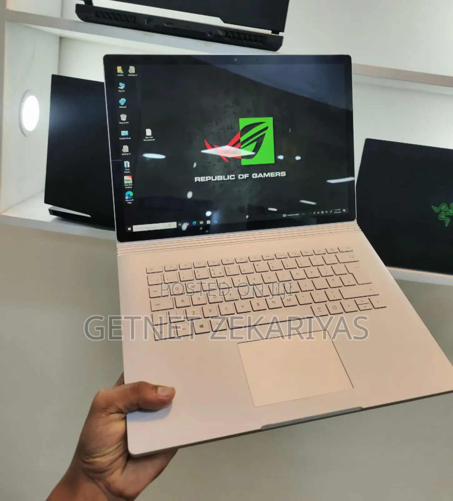 New Laptop Microsoft Surface Book 2 16GB Intel Core I7 SSD 512GB