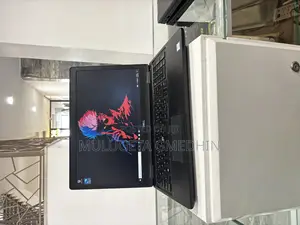 Photo - Laptop Dell Latitude 5591 16GB Intel Core I7 SSD 512GB