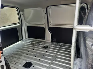 New Suzuki Eeco 1.2 Petrol FWD 2023 Silver