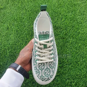 Casual Fashion Trendy Sneakers [On Hand]