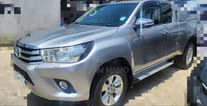Toyota Hilux 2018 Silver