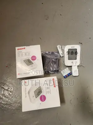 Photo - Amazing Packed Blood Pressure Monitor轟炸digital Blood Pressuer Monitor