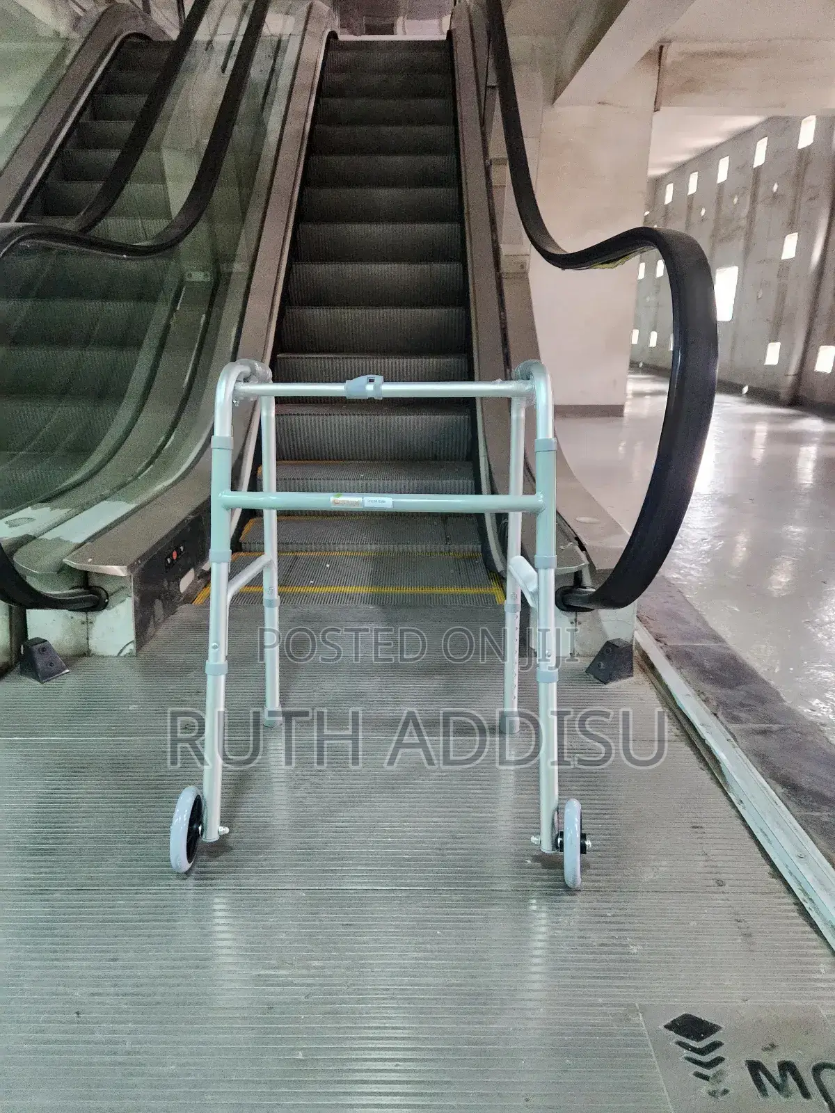 Walker Frontal Wheels and Back Rubber Walker腱你almunium Walker晻不walker