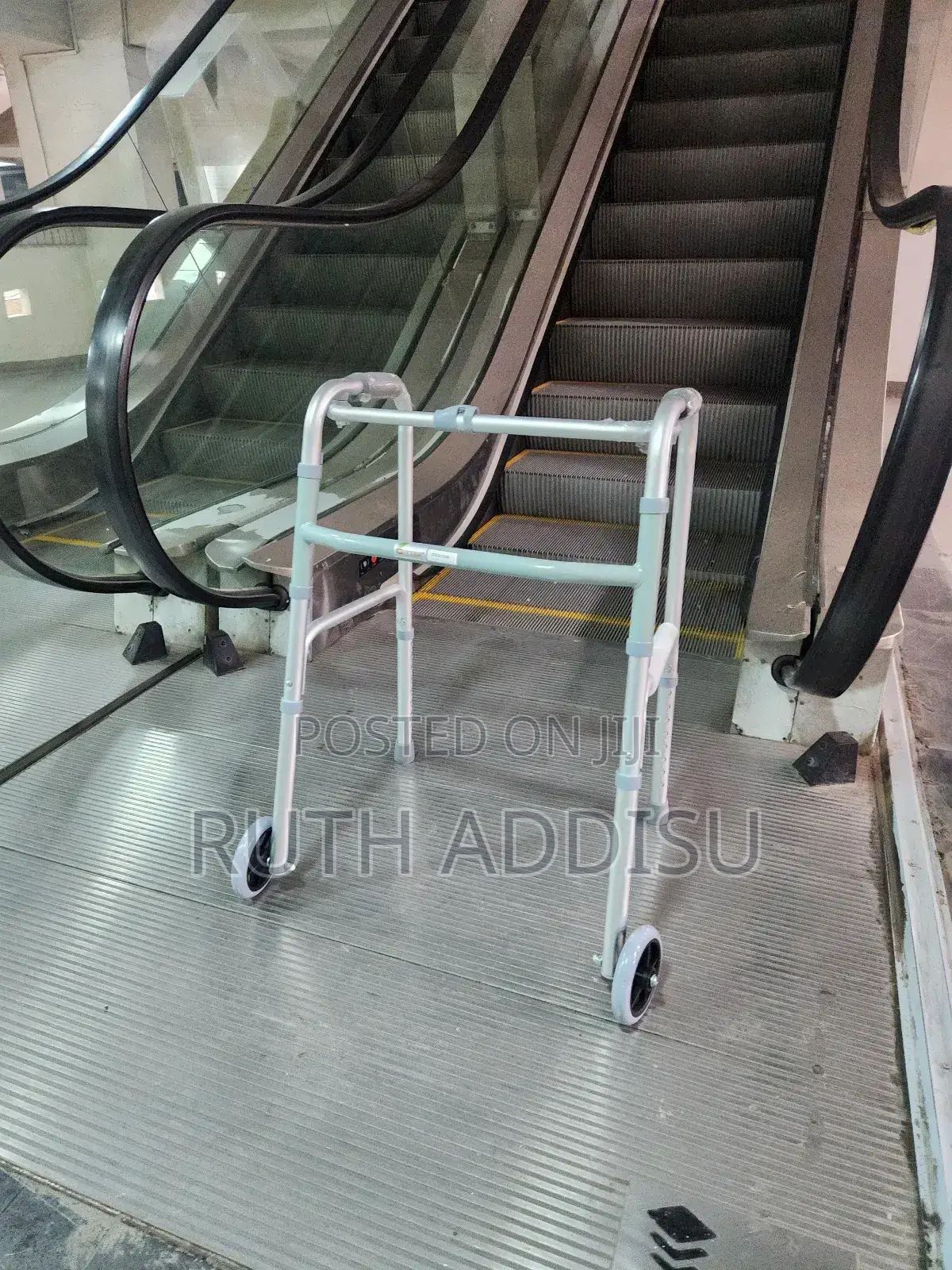 Brand New Walker肺炎walking Aid腕帶foldable Stainless Walker冤案meducal