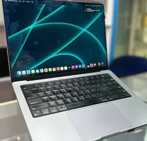 New Laptop Apple MacBook Pro M1 32GB Apple M1 SSD 1T