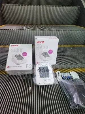 Photo - Ye660d Digital Blood Pressuer Monitor 延誤digital Blood Pressuer Monitor