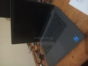 Laptop Dell Latitude 3400 16GB Intel Core I5 SSD 1T