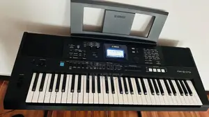 Yamaha PSR-E473 Keyboard