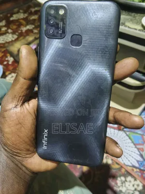Photo - Infinix Smart 5 (X657) 32 GB Black