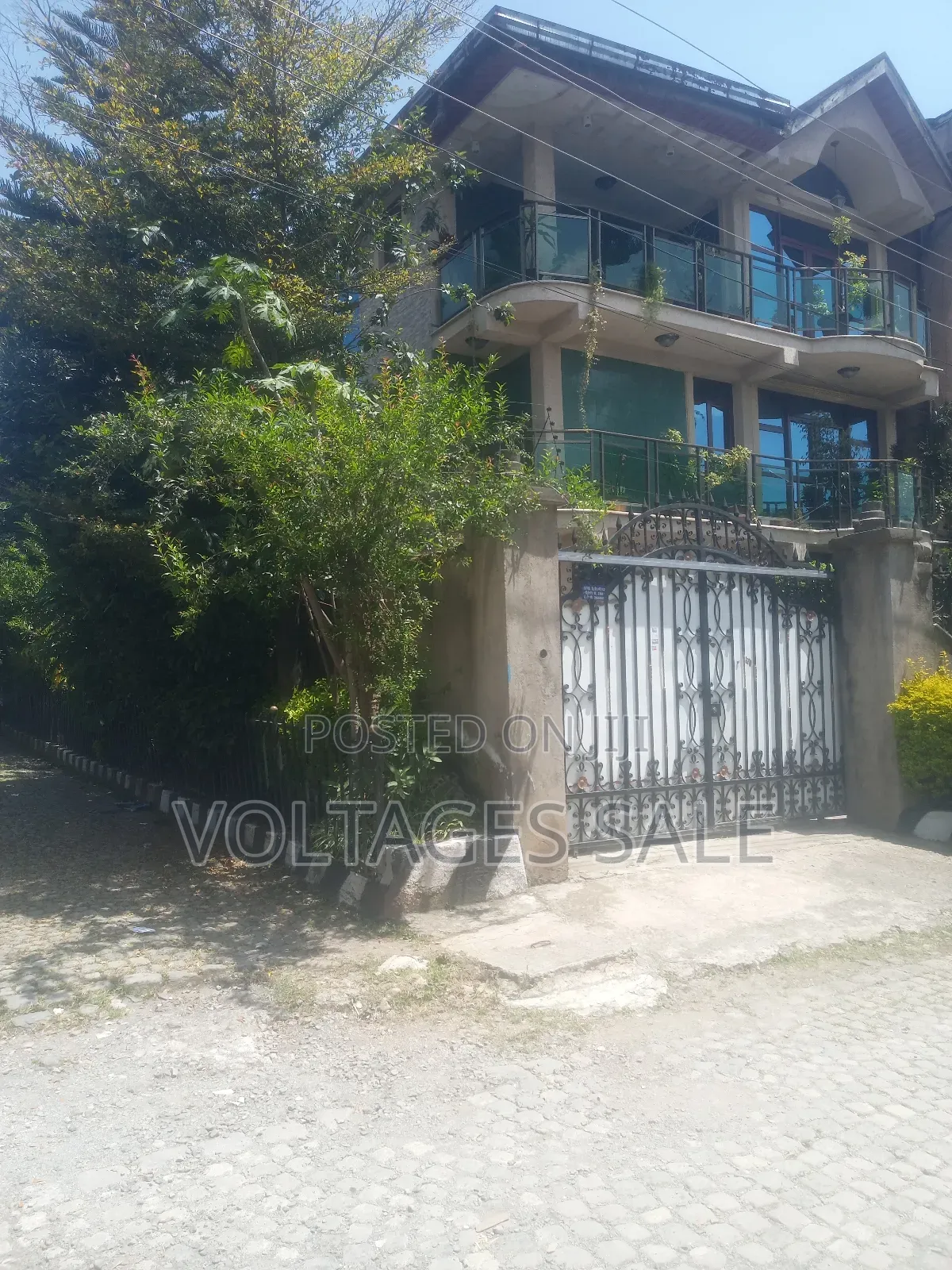 Furnished 5bdrm House in Private, Bole for sale