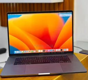 New Laptop Apple MacBook Pro 2019 16GB Intel Core I7 SSD 512GB
