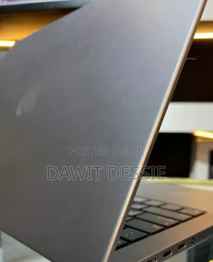 New Laptop Apple MacBook Pro M1 32GB Apple M1 SSD 1T