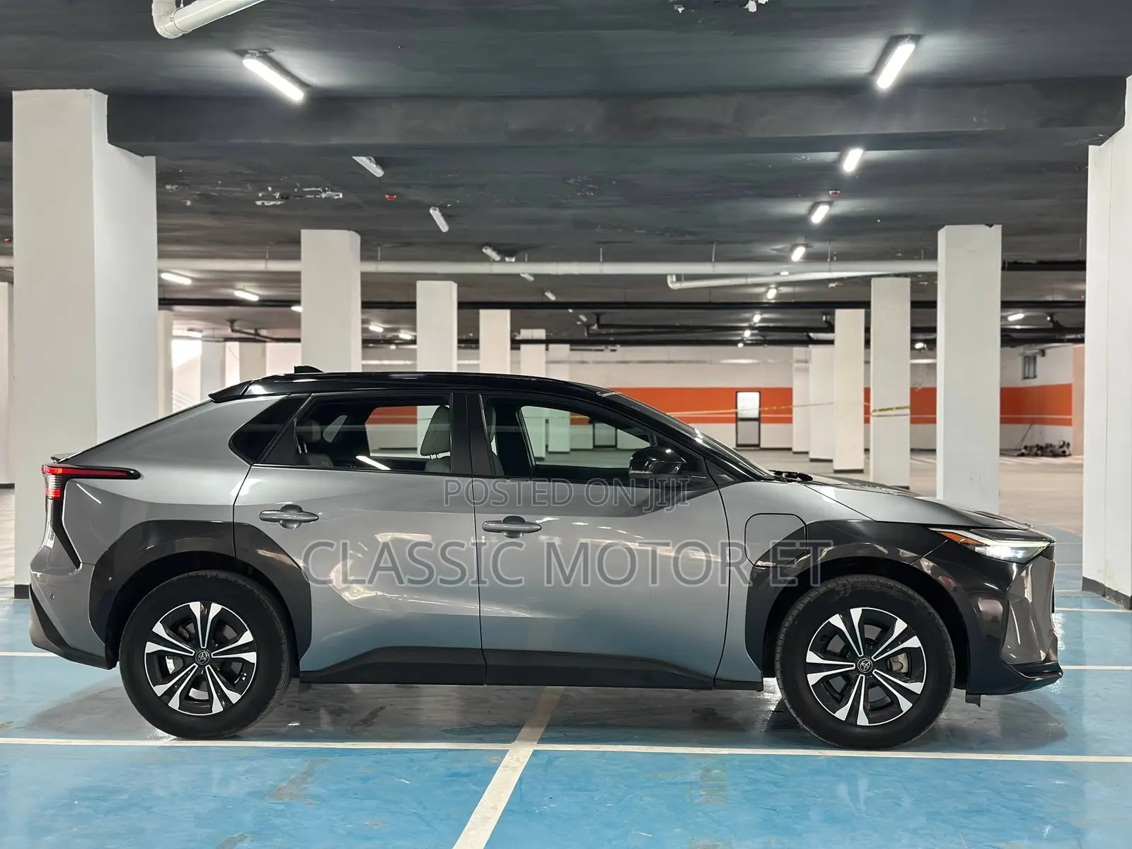 Toyota bZ4X 71.4 kWh AWD 2022 Gray