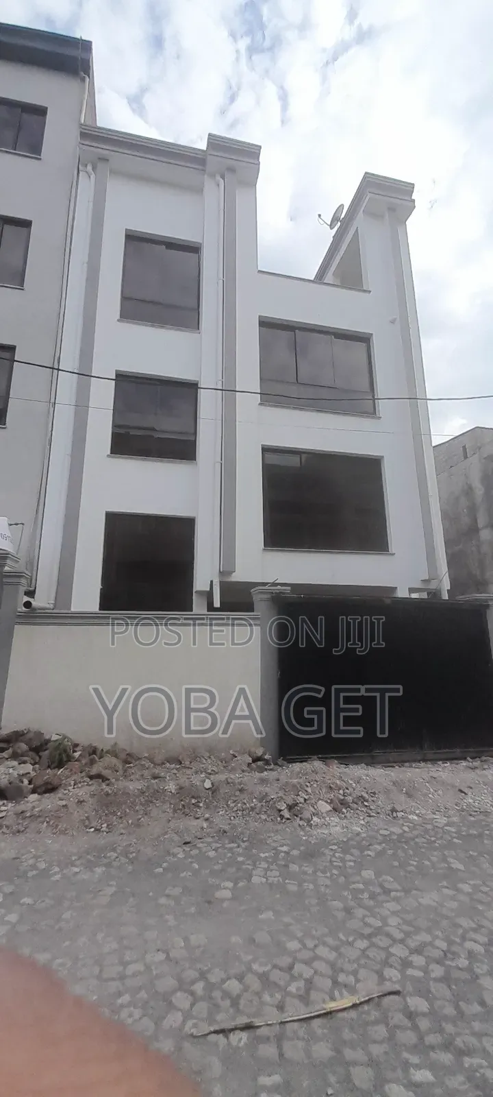 6bdrm House in Yoba, Akaky Kaliti for sale