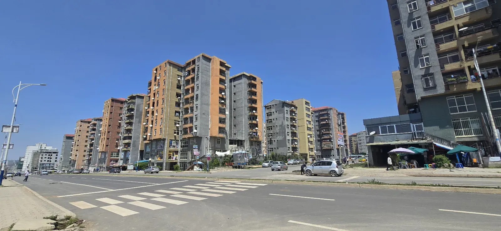 1bdrm Condo in አያት 40/60 ኮንዶሚኒየም, Bole for sale