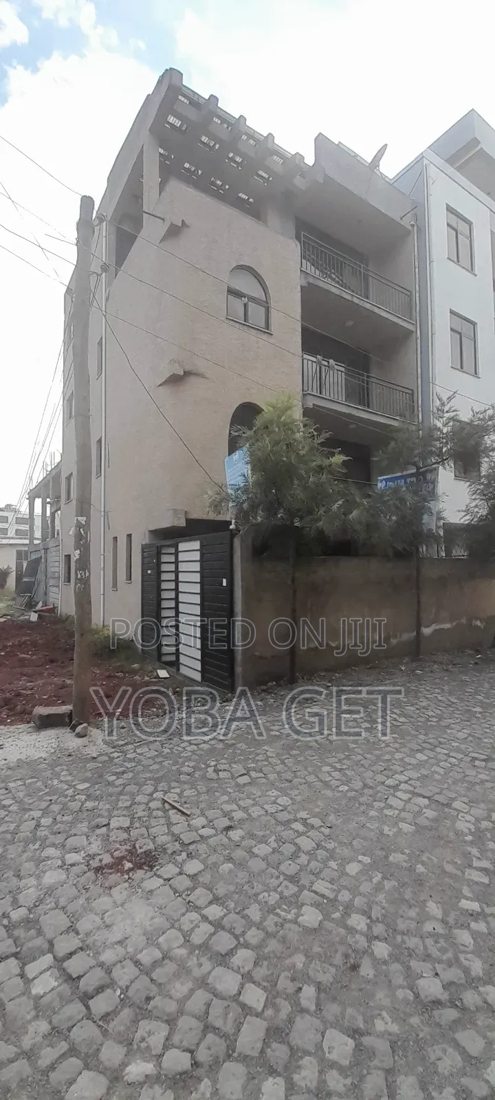 Furnished 8bdrm House in Yoba, Akaky Kaliti for sale