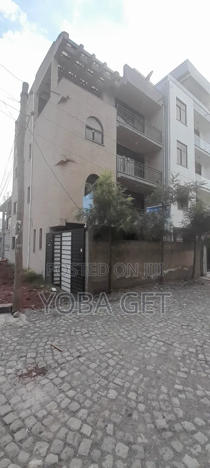 Furnished 8bdrm House in Yoba, Akaky Kaliti for sale