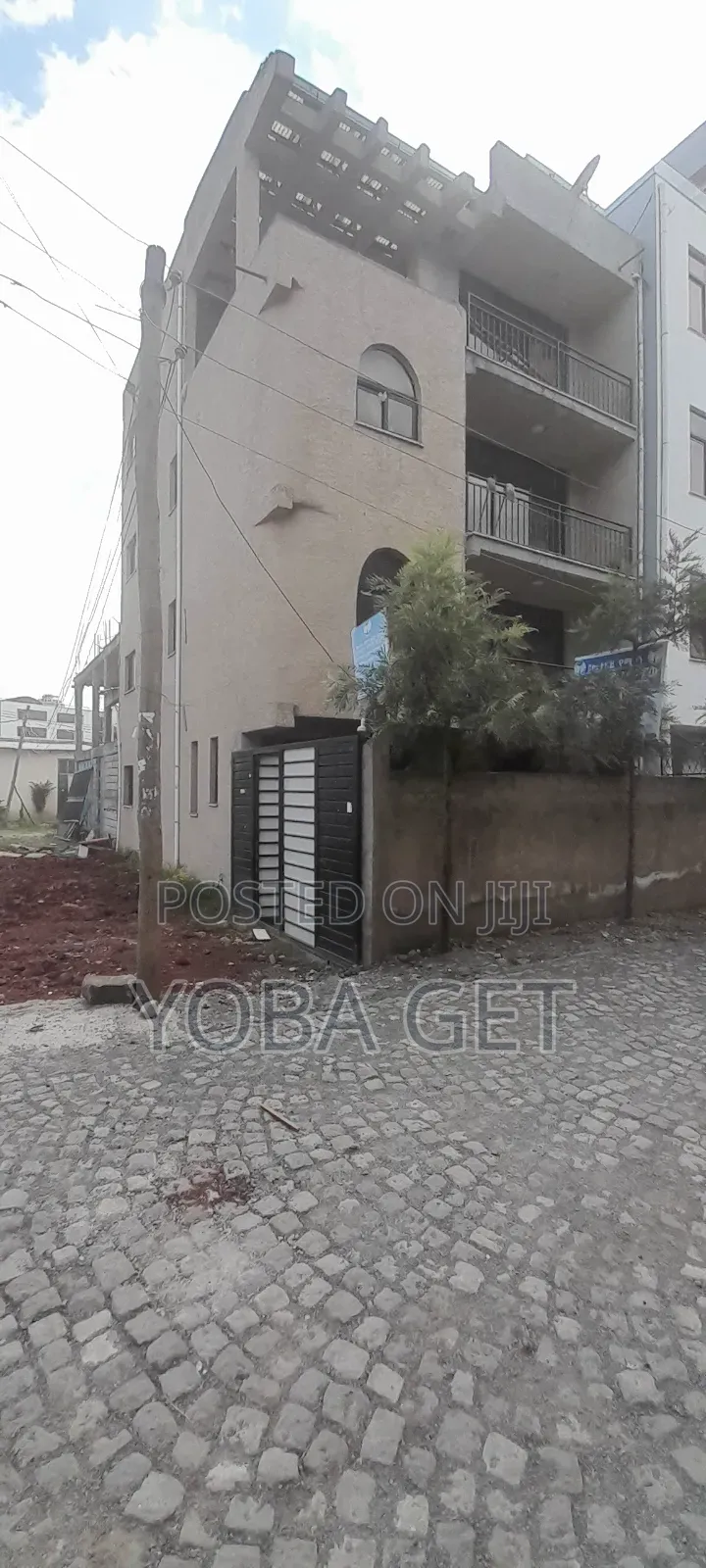 Furnished 8bdrm House in Yoba, Akaky Kaliti for sale