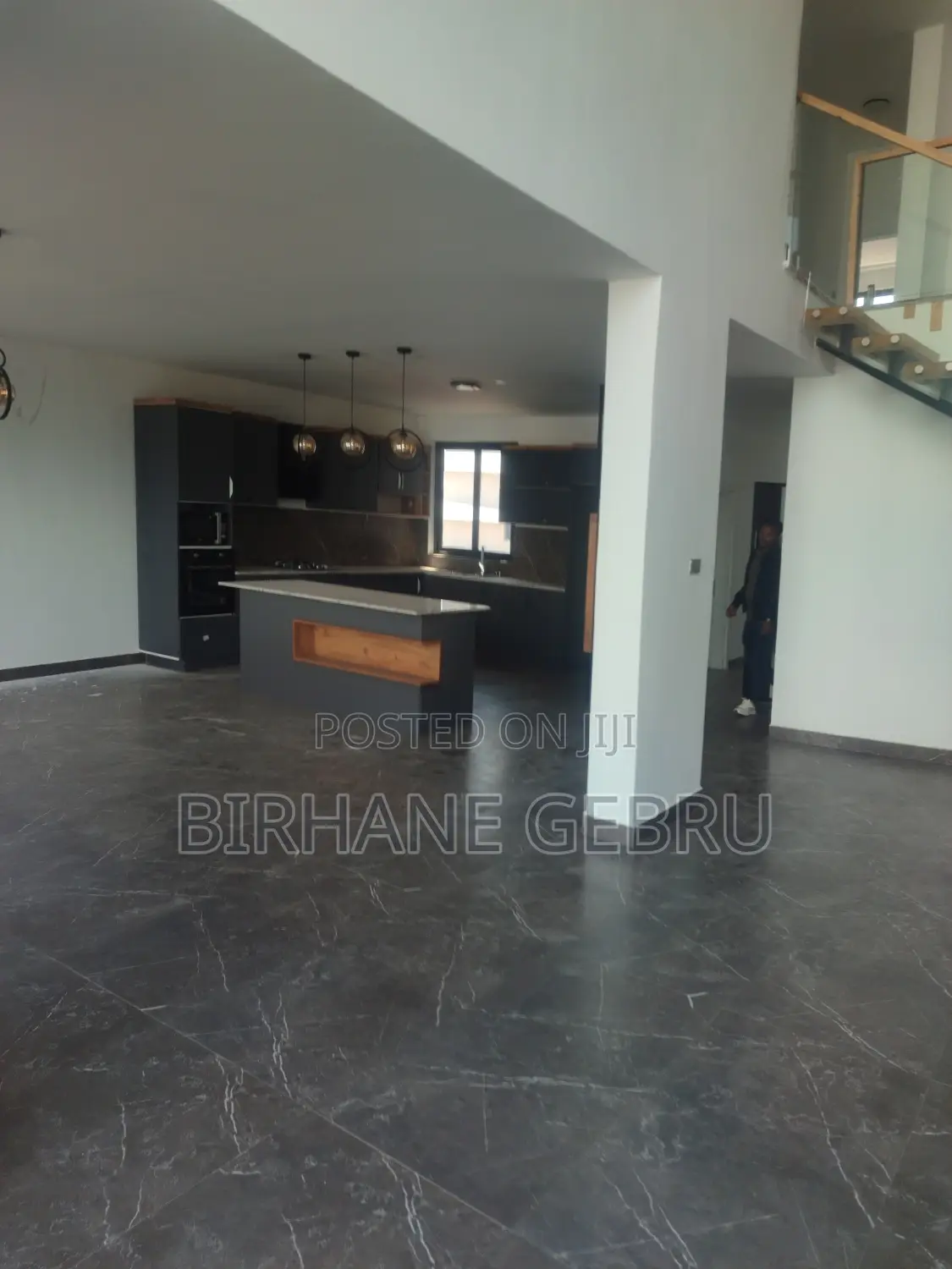 Luxrry Deplex Apartiment for Rent