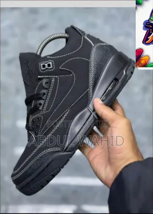 Photo - Jordan 3 Travis Scott