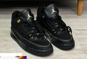 Jordan 3 Travis Scott