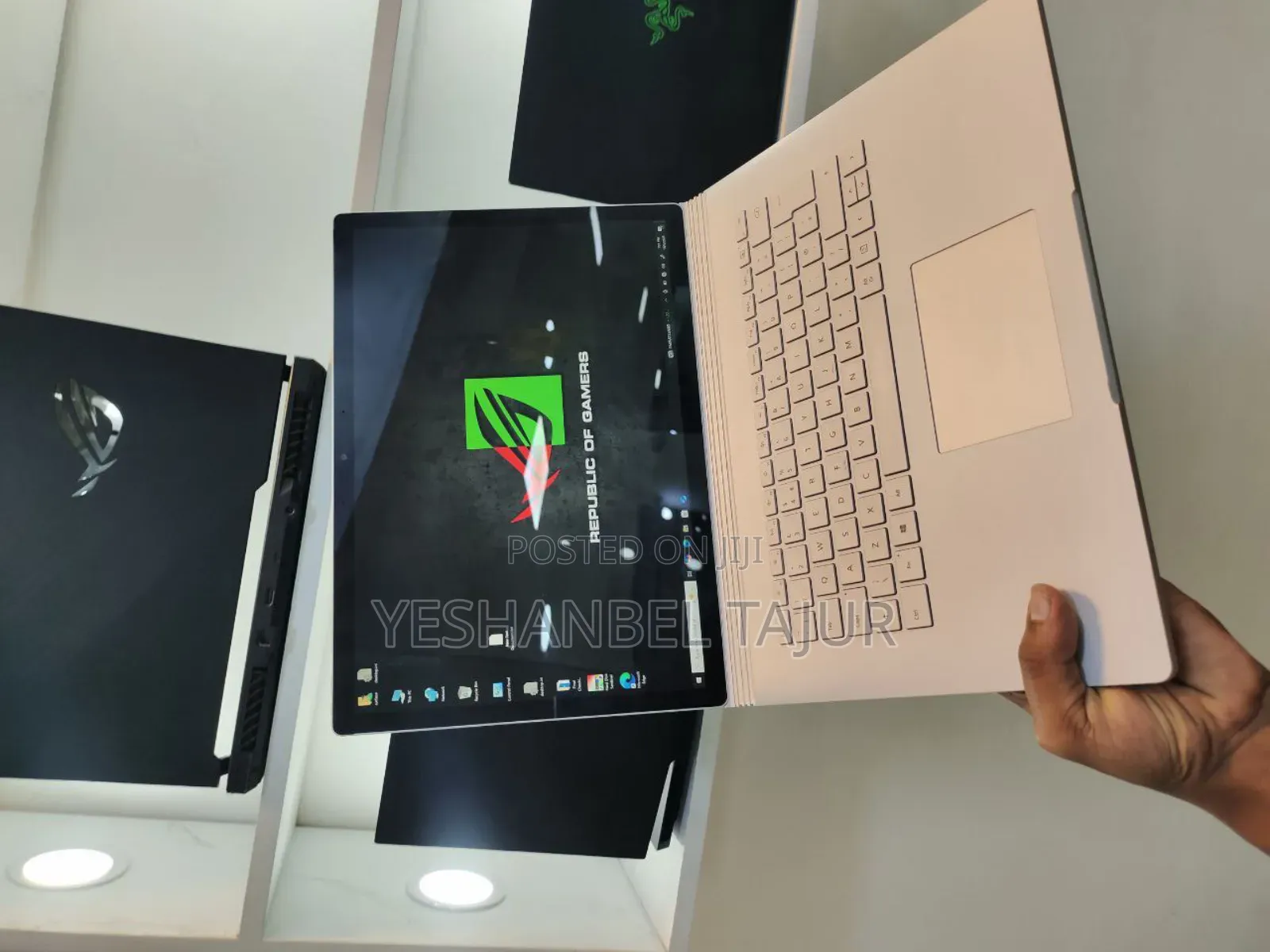 New Laptop Microsoft Surface Book 2 16GB Intel Core i7 SSD 512GB