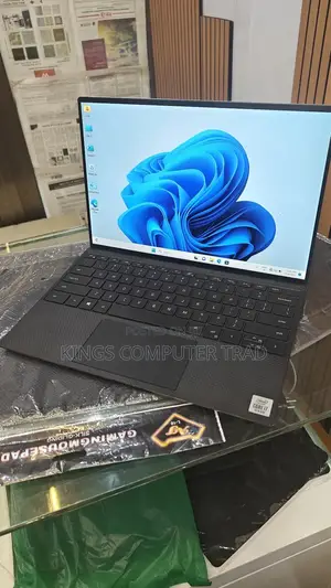 Photo - New Laptop Dell XPS 13 16GB Intel Core I7 SSD 512GB