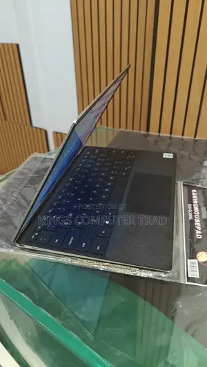 New Laptop Dell XPS 13 16GB Intel Core I7 SSD 512GB