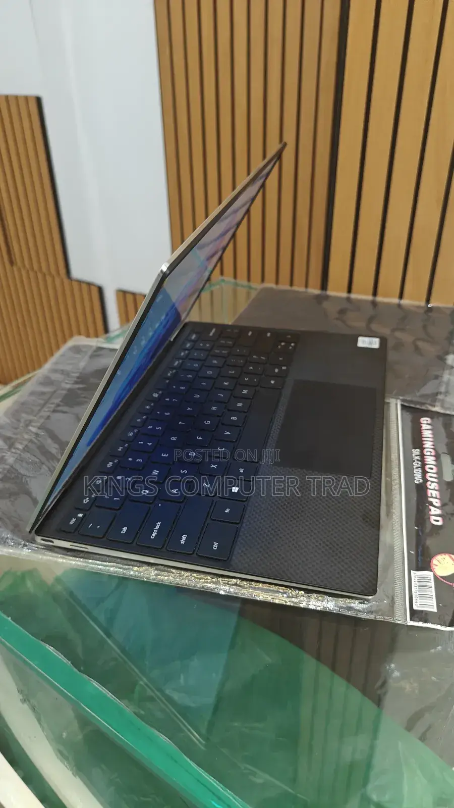 New Laptop Dell XPS 13 16GB Intel Core I7 SSD 512GB