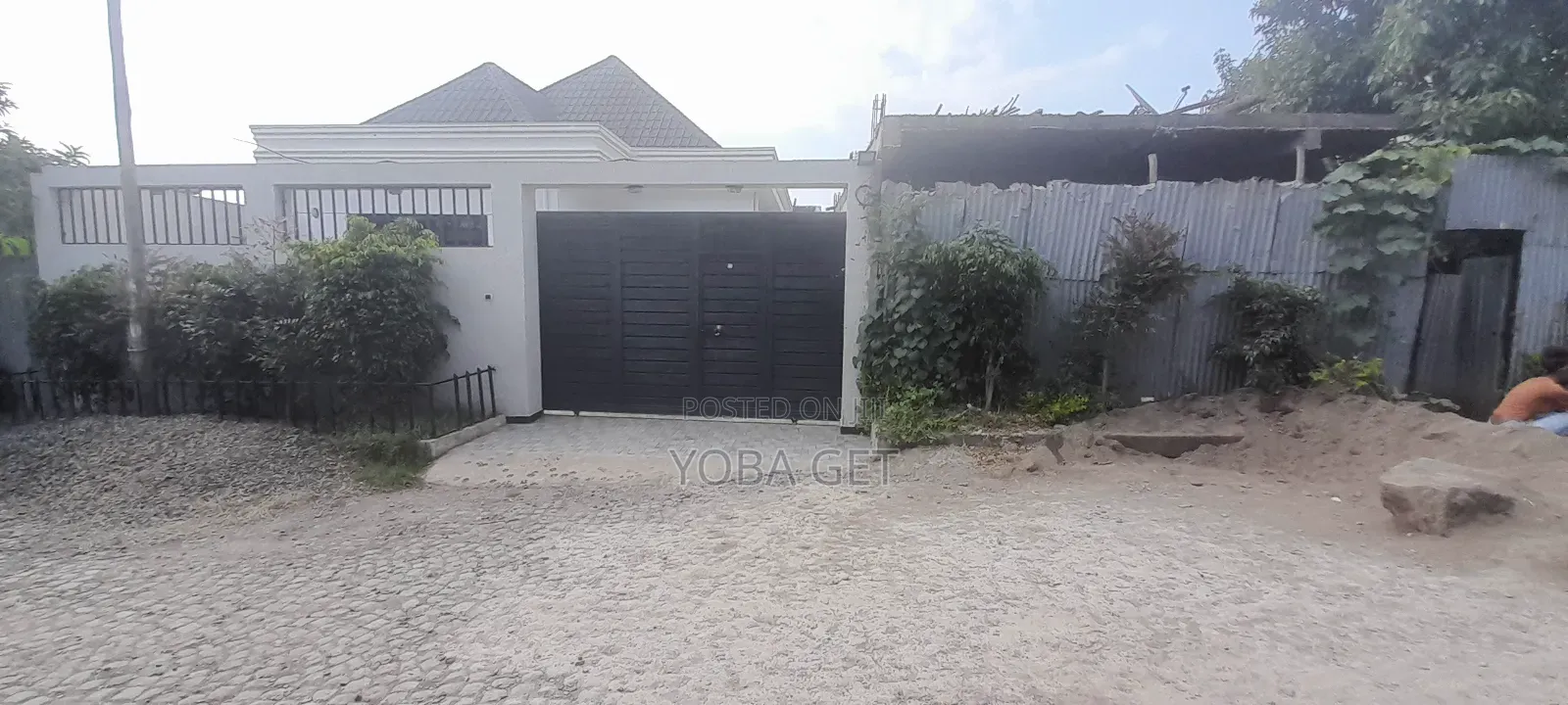 Furnished 5bdrm Villa in አስቸካይ የሚሸጥ ቤት, Akaky Kaliti for sale