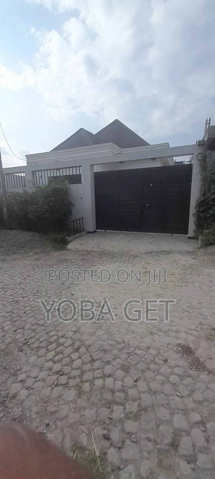 Furnished 5bdrm Villa in አስቸካይ የሚሸጥ ቤት, Akaky Kaliti for sale