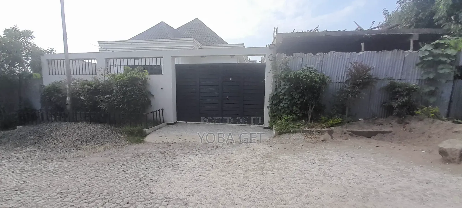 Furnished 5bdrm Villa in አስቸካይ የሚሸጥ ቤት, Akaky Kaliti for sale