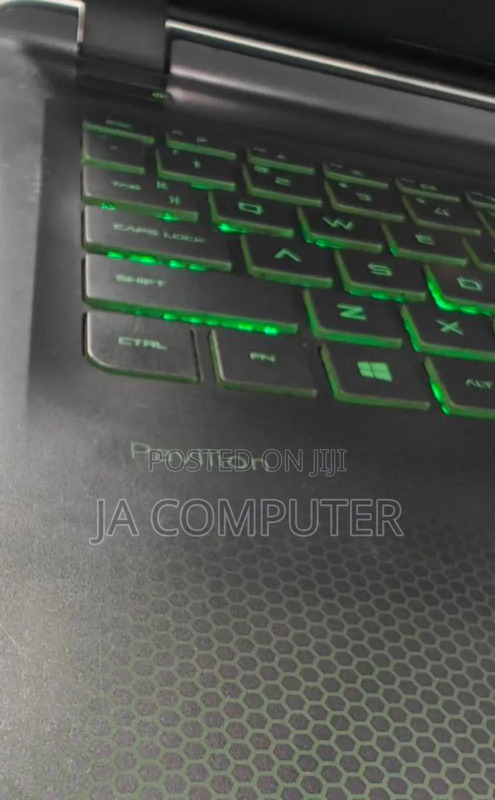 New Laptop HP Pavilion 15 12GB Intel Core I5 SSHD (Hybrid) 1.5T