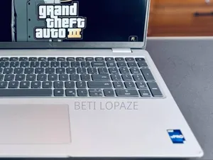 Photo - New Laptop Dell Precision 15 3520 32GB Intel Core i7 SSD 1T