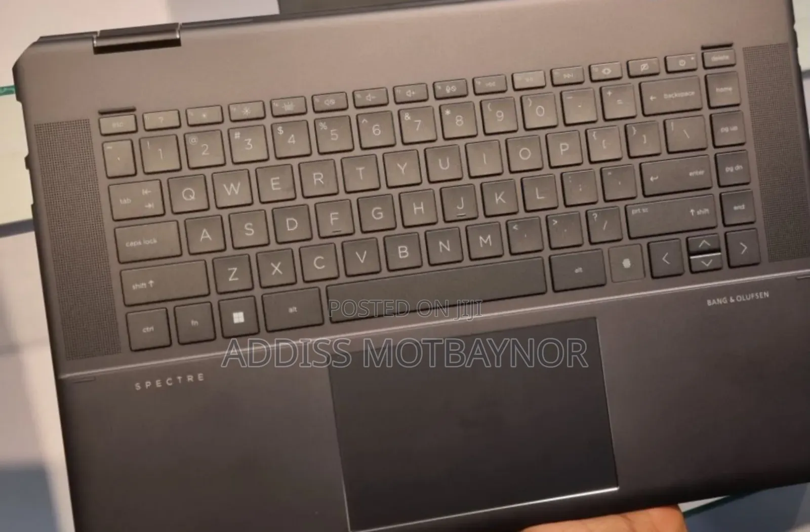 New Laptop HP Spectra 13 16GB Intel Core I7 SSD 1T