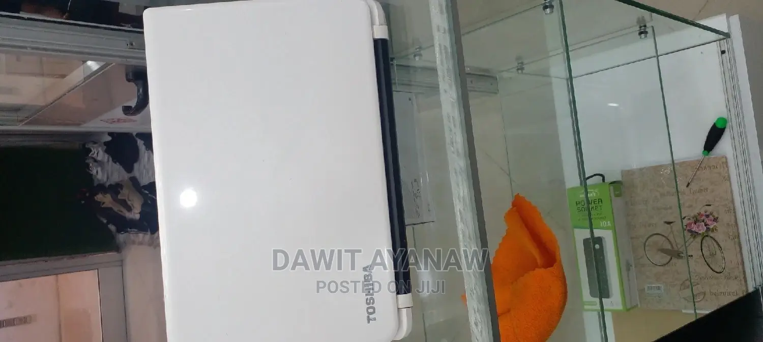 New Laptop Toshiba Satellite C55 4GB Intel Core I7 HDD 1T