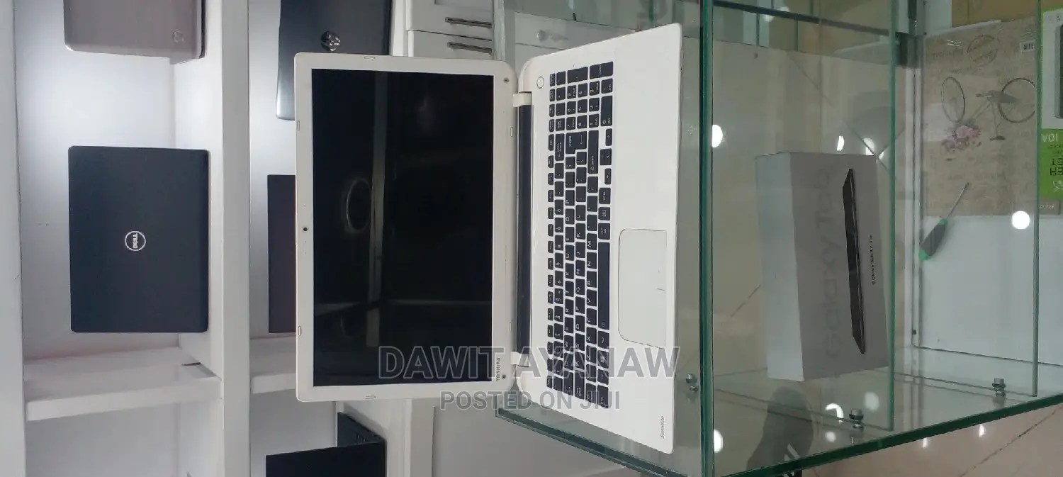 New Laptop Toshiba Satellite C55 4GB Intel Core I7 HDD 1T