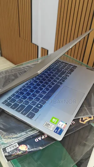 New Laptop Lenovo Ideapad 3 16GB Intel Core I7 SSD 512GB