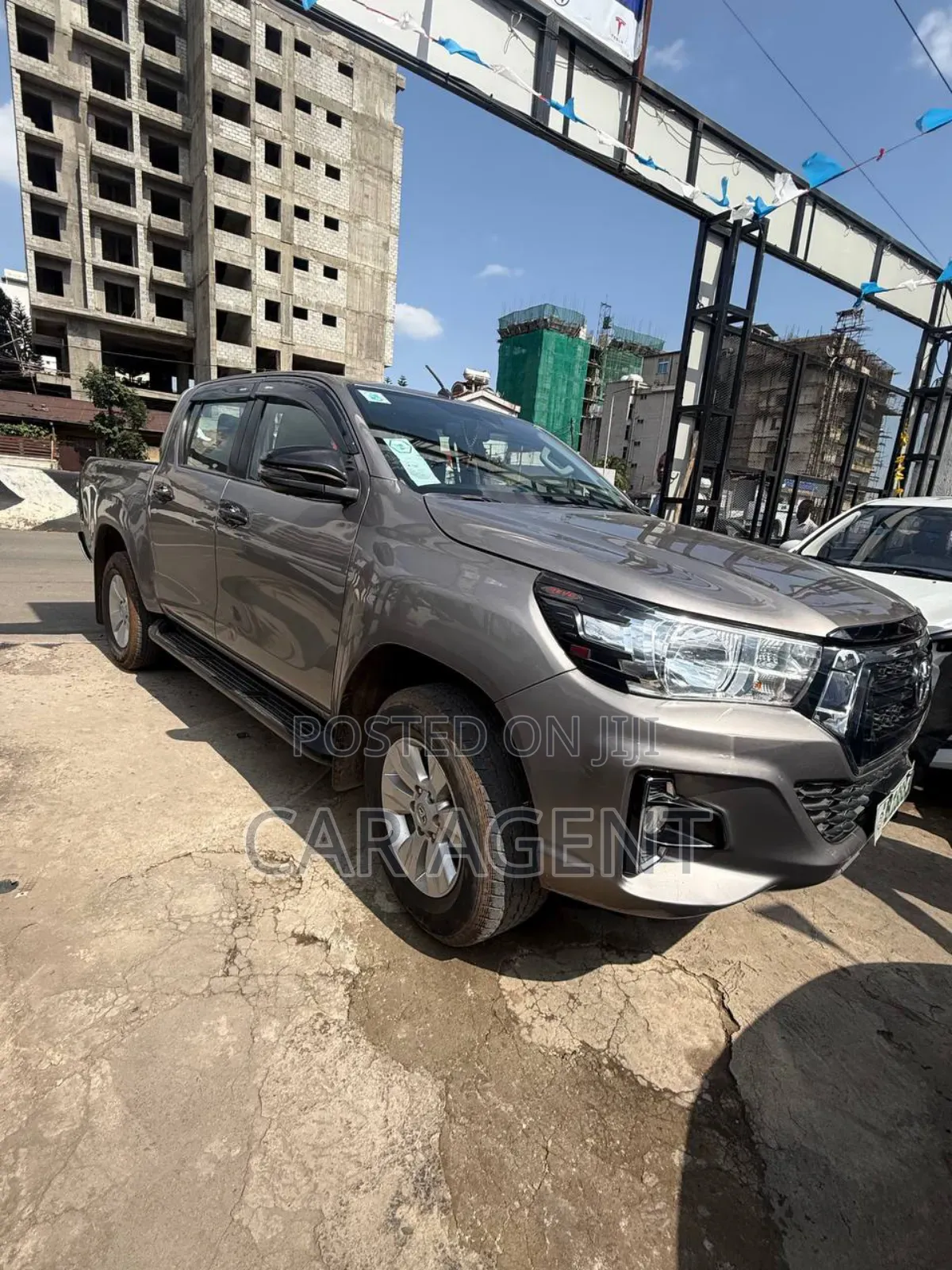 Toyota Hilux 2020 Gray