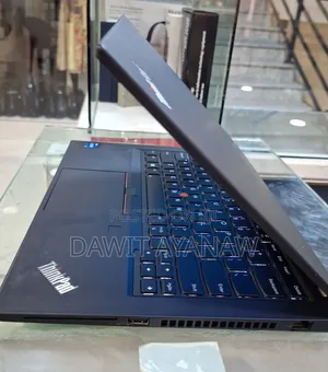 Photo - New Laptop Lenovo ThinkPad Yoga 16GB Intel Core I5 SSD 512GB