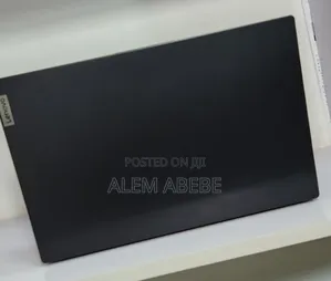 New Laptop Lenovo V15 8GB AMD Ryzen 3 SSD 256GB