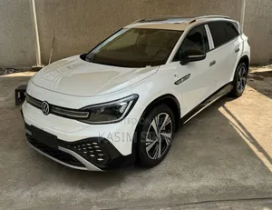 Photo - New Volkswagen ID.6 2024 White