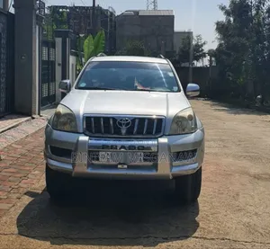 Photo - Toyota Land Cruiser Prado 2008 Silver