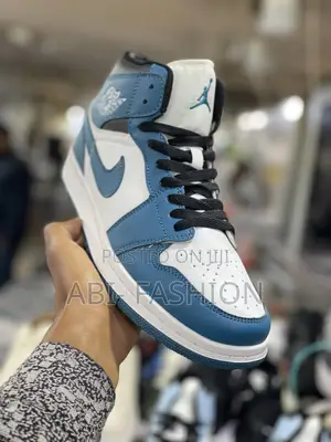 Air Jordan High Blue
