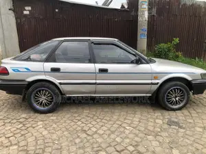 Toyota Corolla 1.3 Liftback 1992 Silver